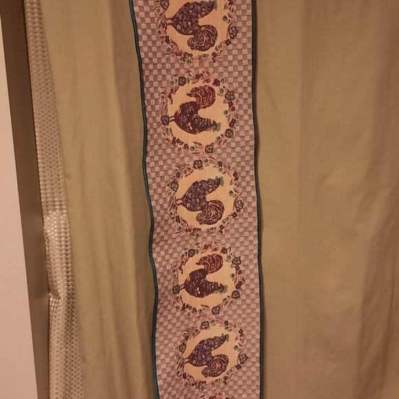 Country Rooster Tapestry Table Runner - Picture 5 of 8